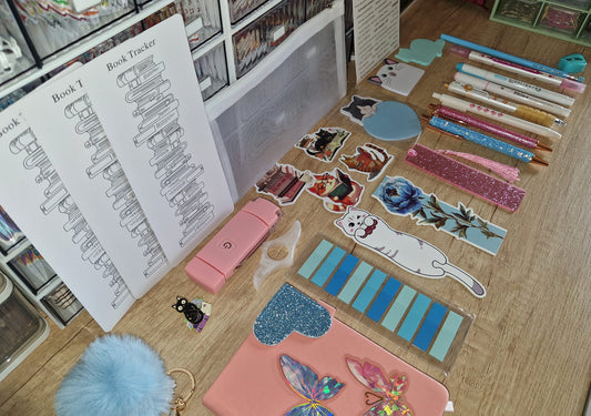 Cat-Themed Bookish Bundle ๐พโจ