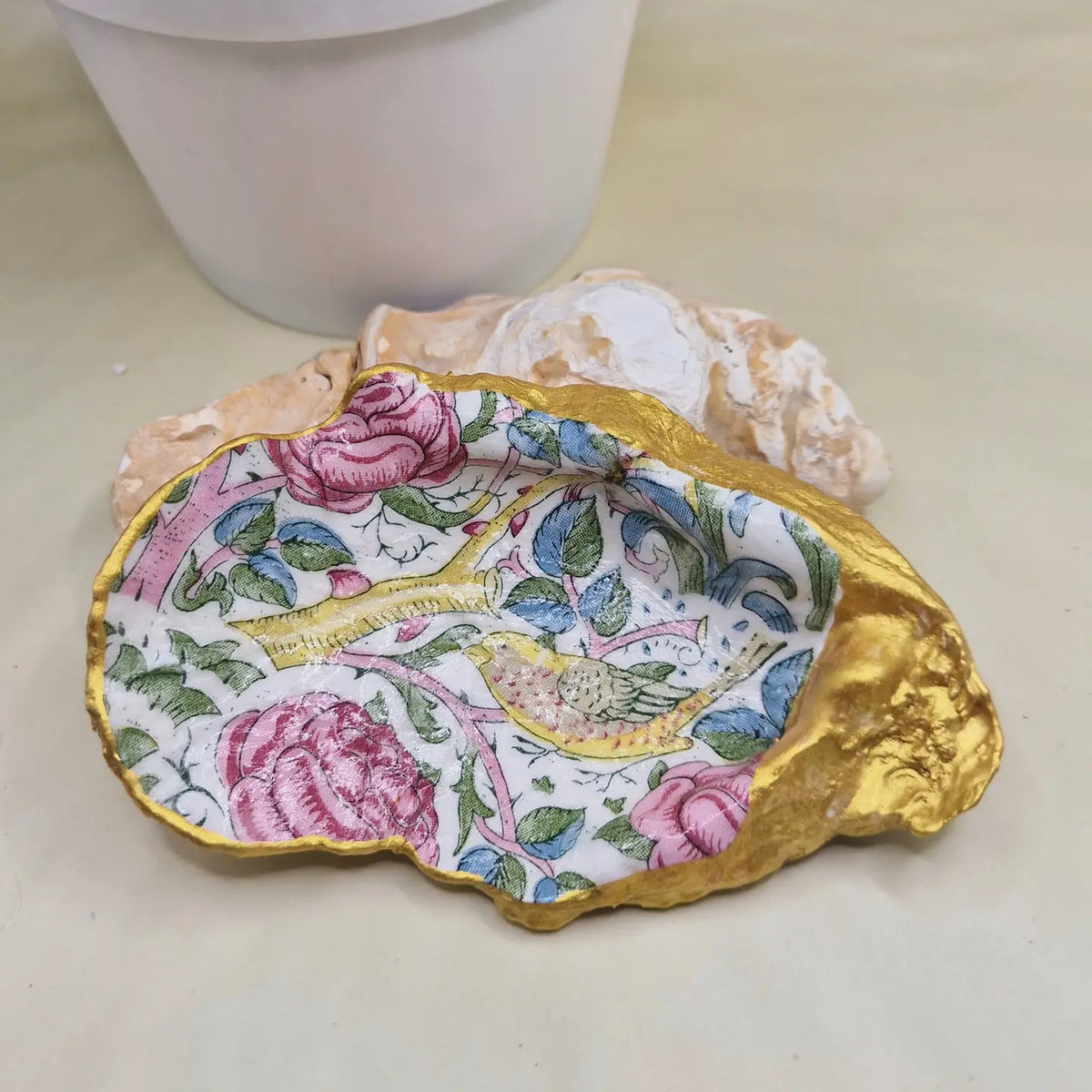 🐦🌿 William Morris Bird Oyster Shell Trinket Dish