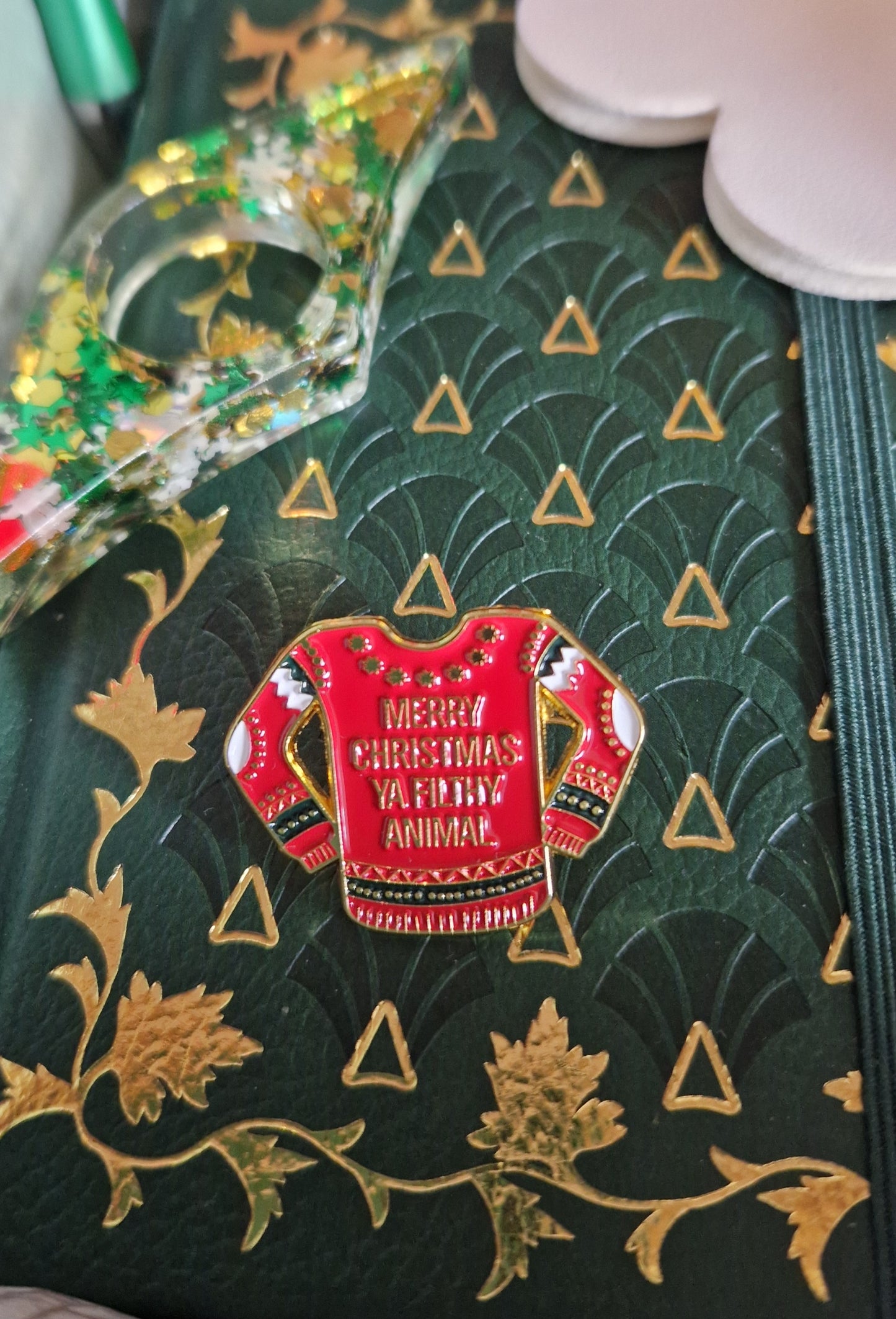 🎄🎁Traditional Christmas Bookish Bundles