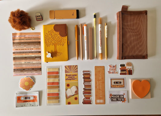 🧡💛Classic Retro - 70's Inspired Bookish Bundle