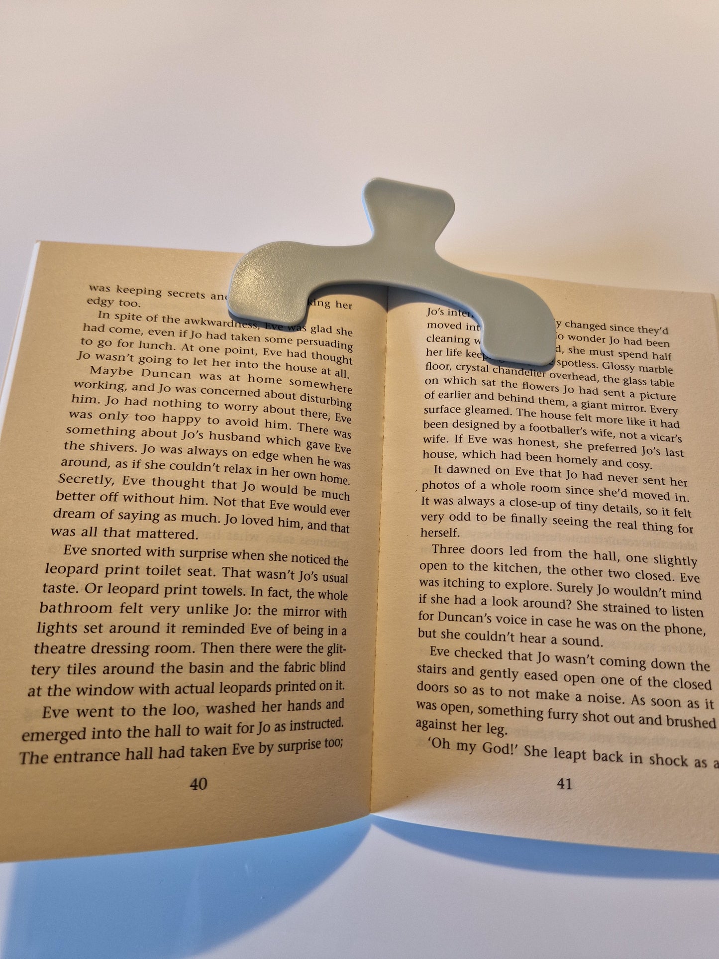 Large Book Clip 📖💫