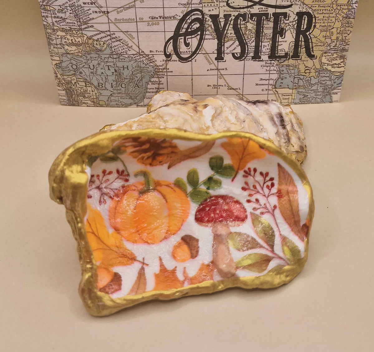 🍄🎃 Autumn Pumpkin and Toadstool Oyster Shell Trinket Dish