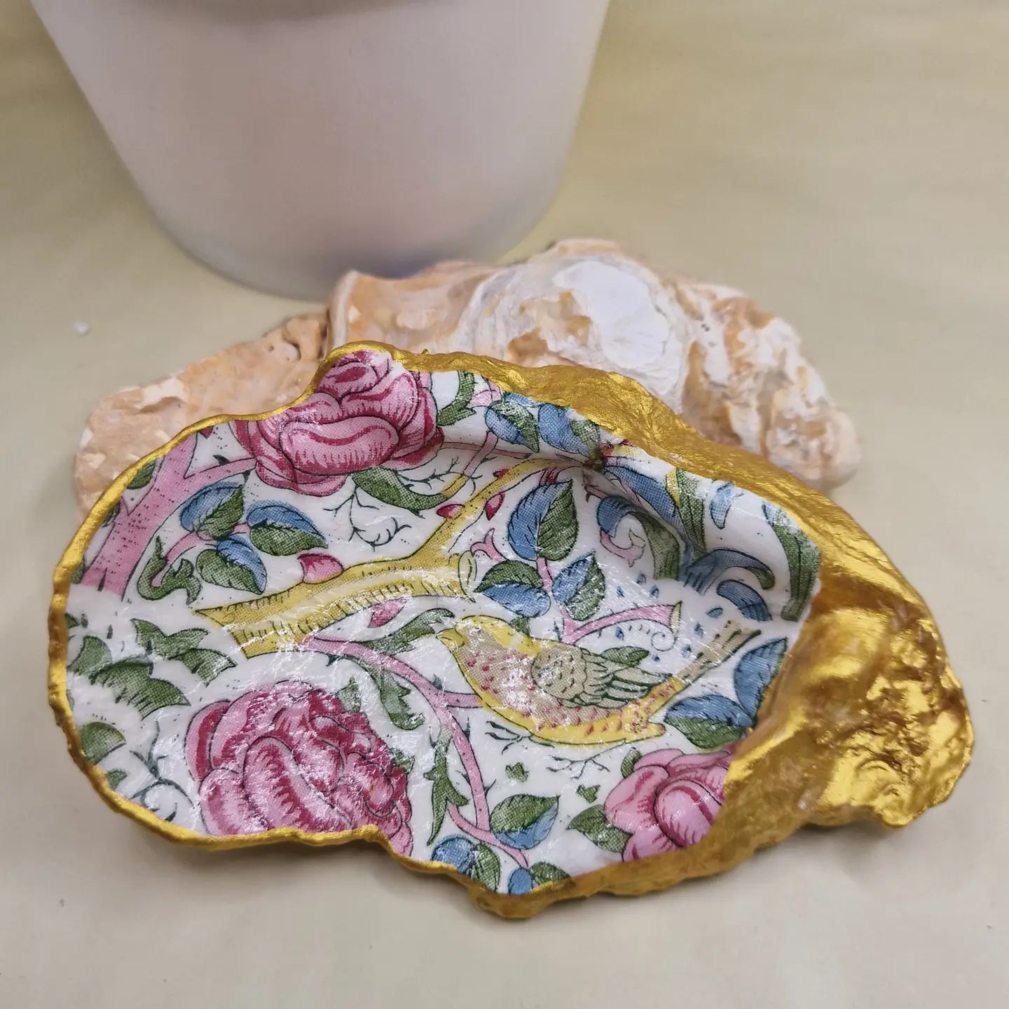 🐦🌿 William Morris Bird Oyster Shell Trinket Dish