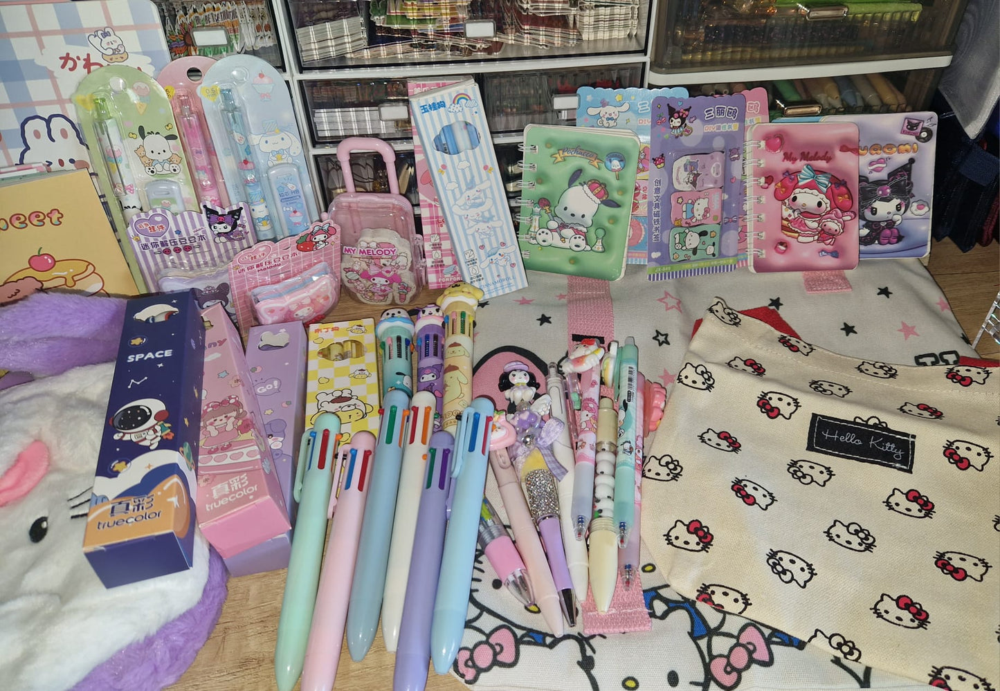 Kawaii Mystery Ball Pick 🌸✨