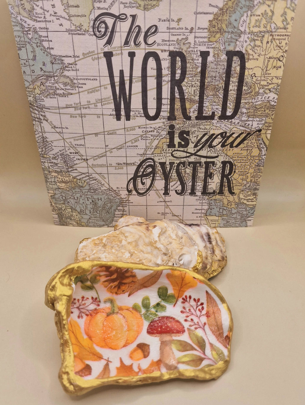 🍄🎃 Autumn Pumpkin and Toadstool Oyster Shell Trinket Dish